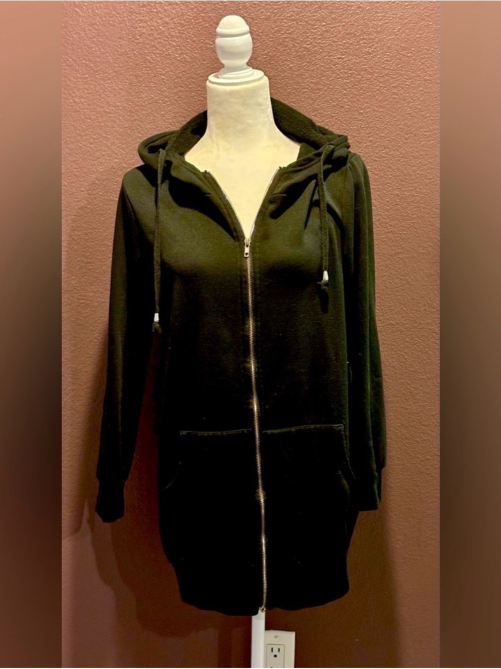 Zeagoo Classic Black Zip-Front long Hoodie Jacket - Women Size Small